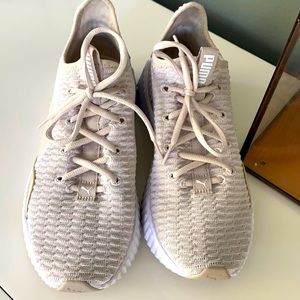Puma Defy Beige Sneaker